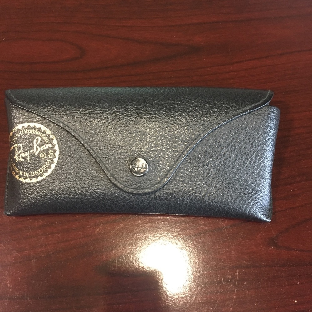 Ray-Ban Aviator Sunglasses - Picture 3 of 4